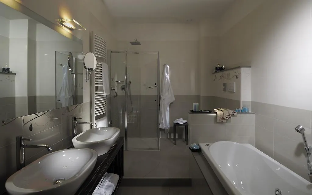 Hotel La Cartiera Vignola  4*, Vignola (Emilia-Romagna)